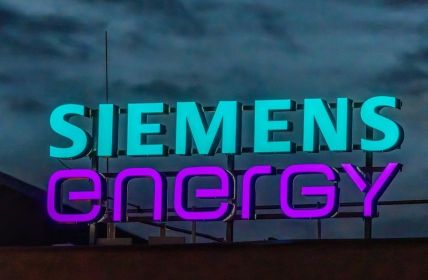 Siemens Energy und SYNEQT testen SGT-800 Turbine bei (Foto: AdobeStock - Ardan Fuessmann - 861857547)